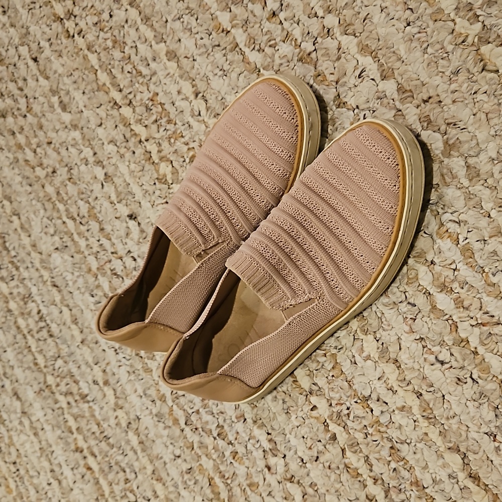 Naturalizer Soul Slip on size 7